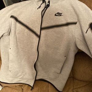 Nike jacket never wore